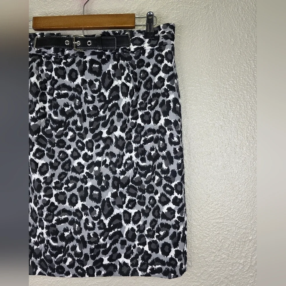 Michael Kors Womens Leopard‎ Animal Print Lined Pencil Skirt Buckle Slit Size 8